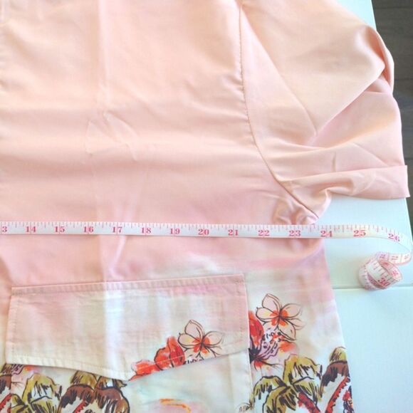 Royalty Island Windbreaker* - Picture 10 of 12